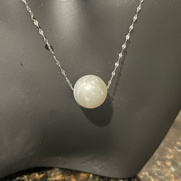 🛑 SOLD 🛑 Genuine Natural South Sea Pearl Bluish White Round 13.7mm in 18k WG - Picture 4 of 9